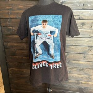 Oliver Tree Tee